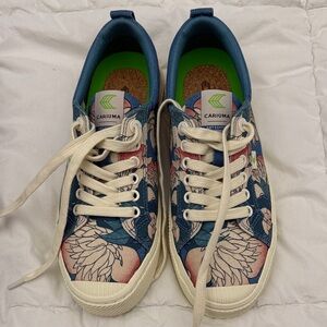 Cariuma Hokusai Peony Sneakers Women’s 9.5